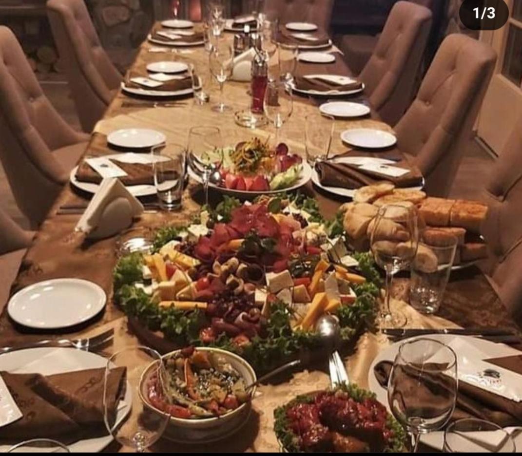 Kruševac Hotel Trayal מראה חיצוני תמונה